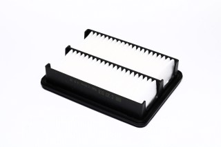 Фільтр повітряний MAZDA 3 1.5 13- (вир-во MANN)