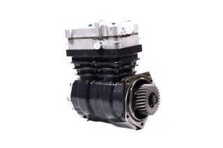 Компресор з шестернею 704CM3 VOLVO RENAULT (Вир-во VADEN)