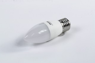 Светодиодная лампа C37, 7W,4100k, 520lm, E27,220V <DECARO>. DEC-C37-E27-7w-2