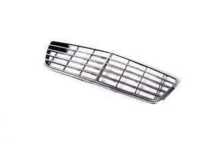 Решетка радиатора MB 210 99- (TEMPEST)