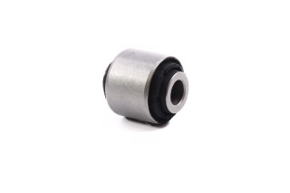 Сайлентблок важеля AUDI A1, SEAT LEON, VW GOLF 03 - задн. міст із двох сторін (Вир-во FEBEST)