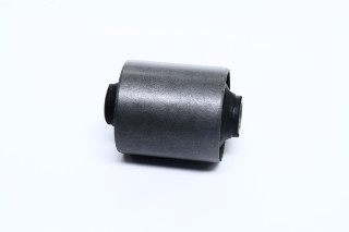 Сайлентблок важеля DAIHATSU TERIOS 05- задн. міст (Вир-во FEBEST)