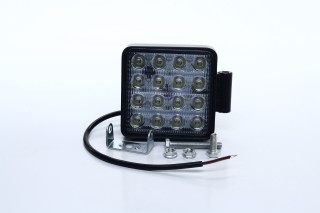 Фара LED прямокутна 48W, 16 ламп, 110 * 110мм, вузький промінь <ДК>. DK B2-48W-A SL Дорожня карта