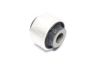 Сайлентблок важеля RENAULT MEGANE III, SCENIC III 08 перед. Міст низ спереду (Вир-во LEMFORDER)