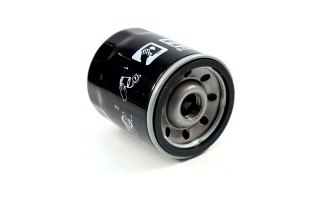 Фільтр оливний двигуна FORD FOCUS 04-, MAZDA 3,5,6 02- (вир-во CHAMPION)