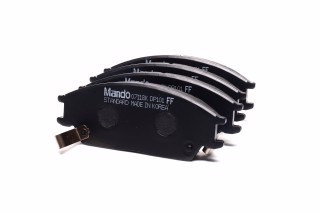 Колодки гальм. HYUNDAI ACCENT (вир-во Mando)