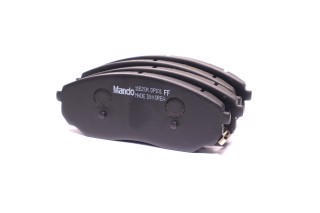 Колодки гальм. KIA SORENTO (вир-во Mando)