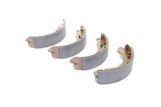 Колодки тормозные барабанные DAEWOO LANOS (пр-во Mando)