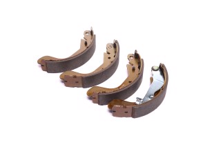 Колодки тормозные барабанные CHEVROLET AVEO (пр-во Mando)