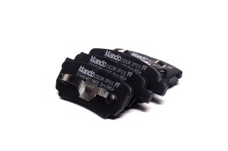 Колодки тормозные дисковые задние MITSUBISHI OUTLANDER, LANCER (пр-во Mando)