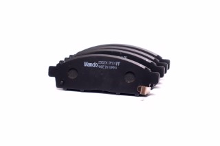 Колодки тормозные дисковые передние MITSUBISHI L200 2.5 DI-D (пр-во Mando)