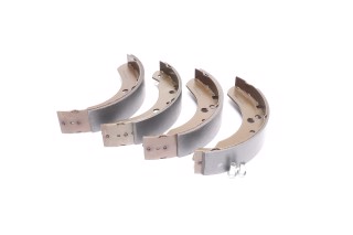 Колодка гальм. барабан. FORD TRANSIT задн. (вир-во LPR)