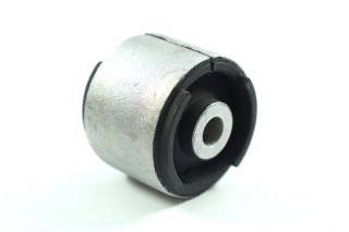 Сайлентблок важеля BMW задн. вісь (Вир-во Lemferder)