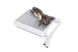 Радіатор обігрівача TOYOTA (вир-во Nissens)