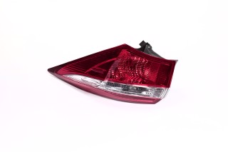 Ліхтар зад. пра. TOY COROLLA 13-16 (TYC)