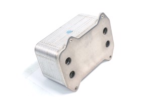 Радіатор масляний DAF CF85, XF95 (вир-во Nissens )