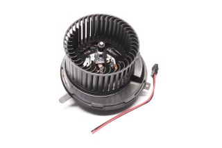 Вентилятор обігрівача VOLKSWAGEN Golf 10/2003-11/2008 (вир-во NRF)