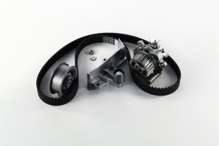 Водяной насос + комплект ремня AUDI A6 (4B2, C5) 1.8 T 01/97-01/05 (Пр-во Contitech)