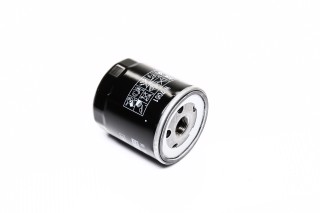 Фільтр оливний двигуна MAZDA 3, 6 1.5-2.2 D, 1.8-2.0 MZR 02- (вир-во MANN)