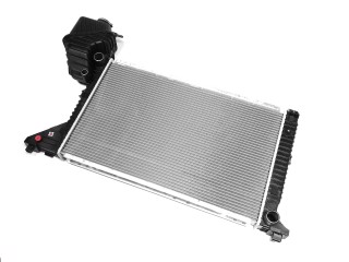 Радиатор охлаждения MERCEDES SPRINTER W 901-905 (95-) (пр-во AVA)