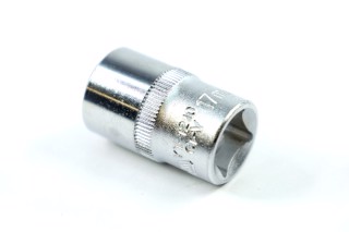 головка торцева шестигранна 1/2" м17 х 38 мм (YATO)