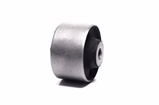 Сайлетблок тяги CHEVPOLET CAPTIVA 07 зад. міст верх спереду (Вир-во FEBEST)