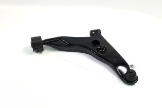 Важіль передній R Mitsubishi Colt 95-03 Lancer 95-03 Mirage 80- OLD CQM-9R (вир-во CTR)