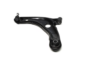 Важіль нижній L Toyota Yaris 05- Prius C 05-14 Subaru Trezia 11- OLD CQT-1L (вир-во CTR)