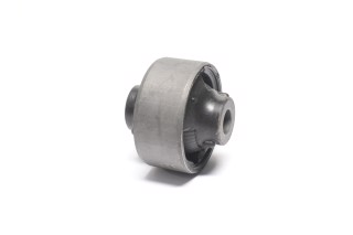 Сайлентблок важеля NISSAN QASHQAI, X-TRAIL 07 перед. міст ззаду (Вир-во LEMFORDER)