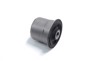 Сайлентблок важіля передн. верх. Jeep Grand Cherokee II 4x4 -05 (вир-во Blue Print)