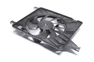 Електровентилятор охол. радіатора NISSAN QASHQAI 07- (DECARO)