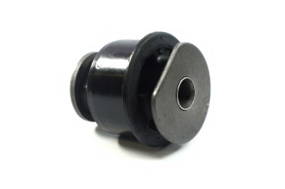 Сайлентблок важеля CITROEN C5 II-III, C6, PEUGEOT 407, 508 04- перед. міст ззаду (Вир-во MOOG)