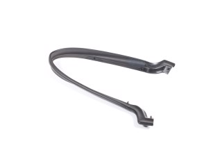 Уплотнитель капота перед центр (пр-во GM)