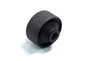 Сайлентблок важеля TOYOTA RAV 4 III 05 перед. міст (Вир-во MOOG)