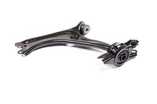 Рычаг нижний L Honda Civic 16-20 NEW CQ0392L (пр-во CTR)