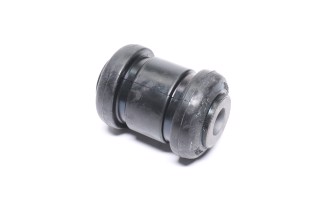 Сайлентблок важеля передня вісь Mazda 3/5 03- Ford NEW GV0561 (вир-во CTR)