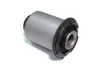 Сайлентблок рычага передняя ось Hyundai H-1 97- ix55 SantaFe KIA OLD CVKH-175 (пр-во CTR)