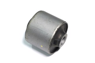 Сайлентблок важеля задня вісь Toyota LC 02- 4Runner FJ OLD CVT-33 (вир-во CTR)