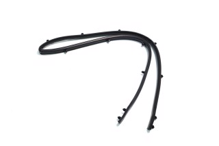 Ущільнювач капота (вир-во Mobis)