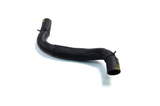 Патрубок системы охлаждения (пр-во GM)