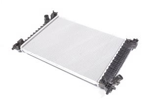 Радиатор системы охлаждения двигателя (пр-во GM)