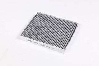 Фільтр салону вугільний SKODA FABIA 99-, ROOMSTER 06-, AUDI A2, VW POLO 02- (вир-во UFI)