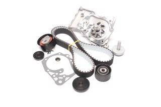 Комплект ременя ГРМ із помпою води (Вир-во Dayco)