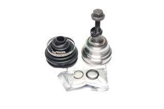 ШРКШ з пильником AUDI A6 94- AUDI 100 90- (вир-во DENCKERMANN)