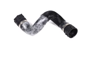 Вигнутий патрубок системи охолодження