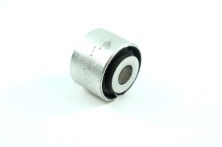 Втулка стабілізатора AUDI Q7, VW TOUAREG 02-15 перед. міст (Вир-во MOOG)