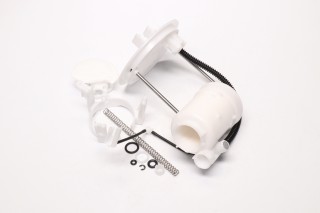 Фільтр паливний MITSUBISHI LANCER 08- (вир-во DENCKERMANN)