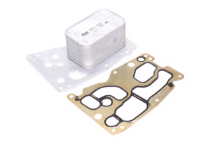 Радіатор масляний BMW F20/E90/F30/F32/F10 (вир-во Nissens)