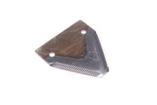 Сегмент ножа жатки NH 82,5X76X2,76мм. d = 6,5мм. дрібна насічка, 29 зубів (84429103) (Agri Parts)