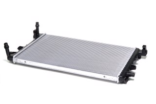 Радіатор охолодження двигуна VW Passat 2.0D 15- (вир-во AVA)